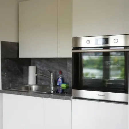 Boho Stil Mit Flussblick Nahe Stadtzentrum Appartement